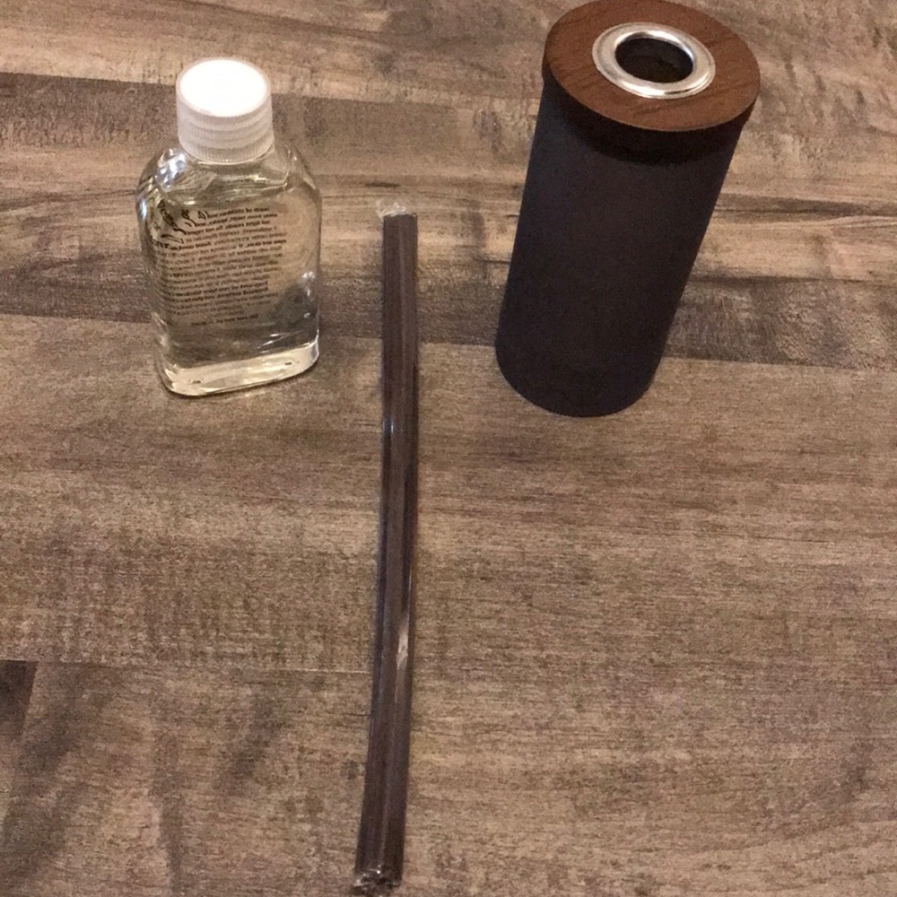 Reed diffuser set - Picture 2 of 3